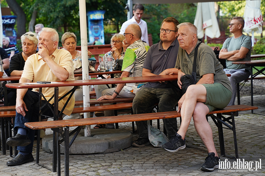 Spotkanie otwarte Andrzeja �liwki - go�� specjalny dr nauk prawnych Oskar Kida, fot. 23