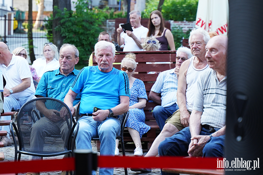 Spotkanie otwarte Andrzeja �liwki - go�� specjalny dr nauk prawnych Oskar Kida, fot. 36