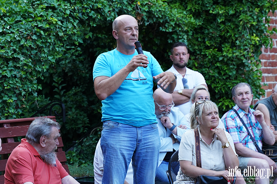 Spotkanie otwarte Andrzeja �liwki - go�� specjalny dr nauk prawnych Oskar Kida, fot. 38