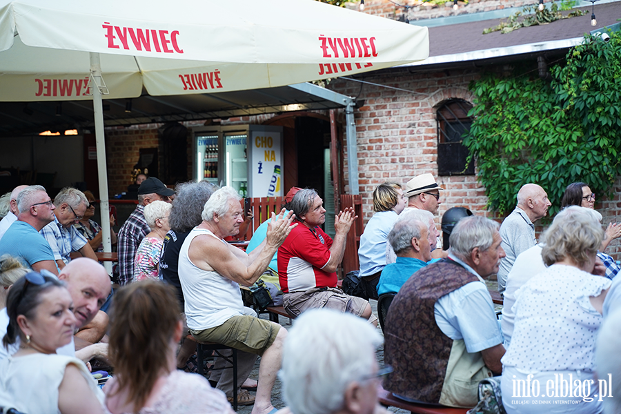 Spotkanie otwarte Andrzeja �liwki - go�� specjalny dr nauk prawnych Oskar Kida, fot. 45