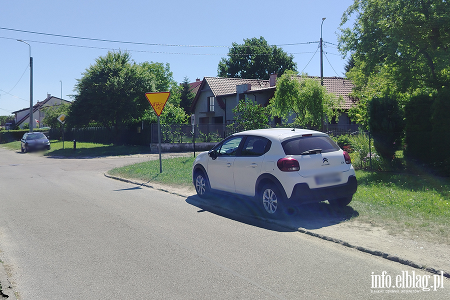Mistrzowie Parkowania w Elbl�gu (cz�� 485), fot. 2