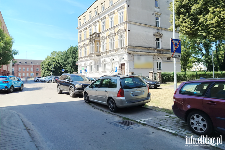 Mistrzowie Parkowania w Elbl�gu (cz�� 485), fot. 3