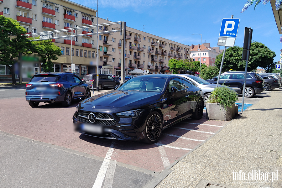 Mistrzowie Parkowania w Elbl�gu (cz�� 485), fot. 12