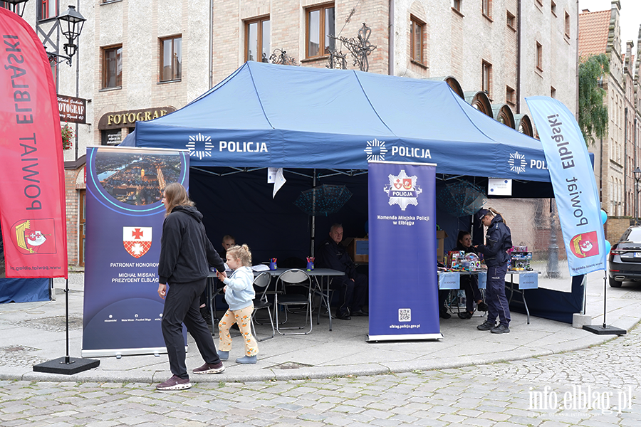�wi�to Policji, fot. 84