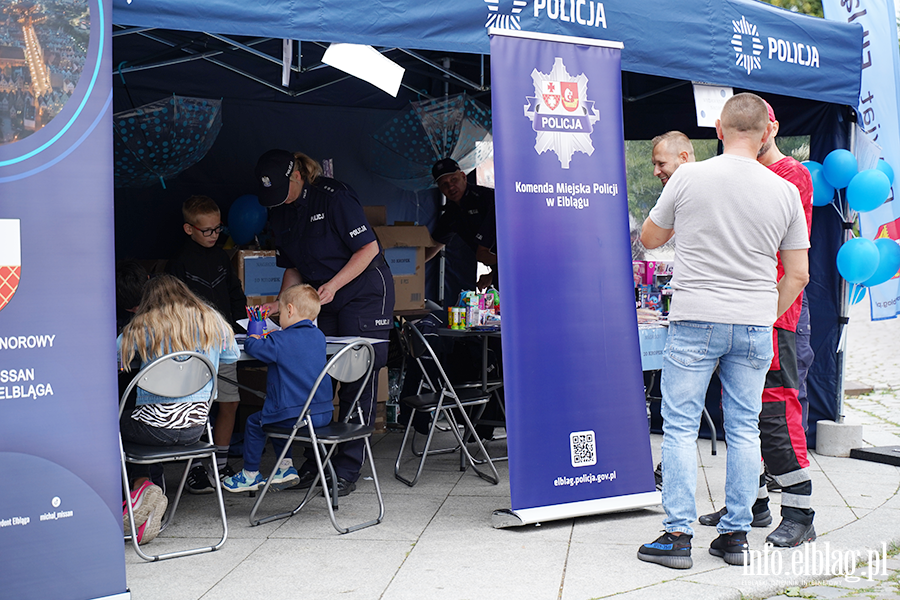 �wi�to Policji, fot. 120