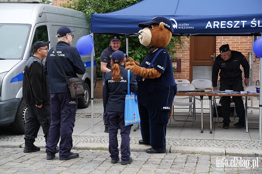 �wi�to Policji, fot. 122