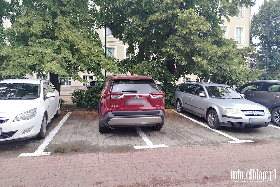 Mistrzowie Parkowania w Elbl�gu (cz�� 488), fot. 1