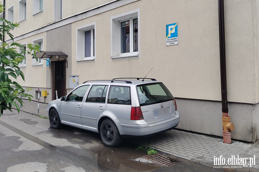 Mistrzowie Parkowania w Elbl�gu (cz�� 488), fot. 8