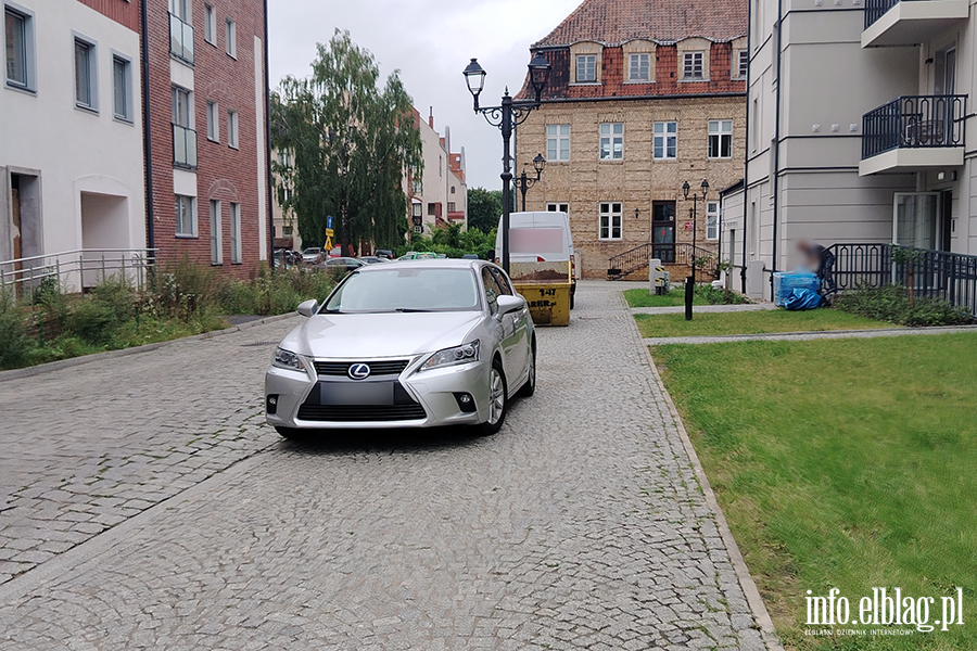 Mistrzowie Parkowania w Elbl�gu (cz�� 488), fot. 12