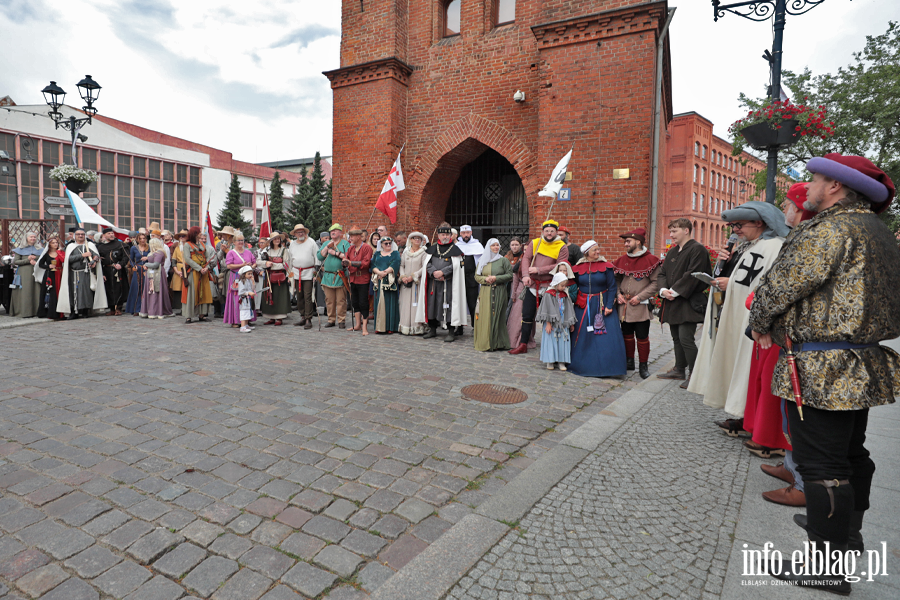 Parada, rycerze i �redniowieczny jarmark. Turniej w Elbl�gu (zobacz zdj�cia), fot. 8