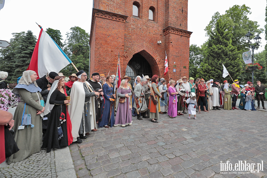 Parada, rycerze i �redniowieczny jarmark. Turniej w Elbl�gu (zobacz zdj�cia), fot. 9