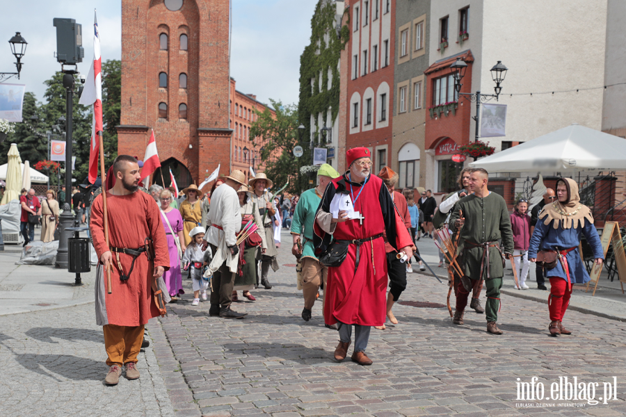Parada, rycerze i �redniowieczny jarmark. Turniej w Elbl�gu (zobacz zdj�cia), fot. 17
