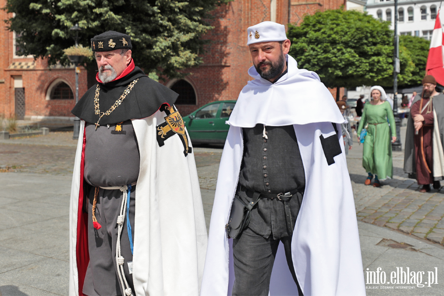Parada, rycerze i �redniowieczny jarmark. Turniej w Elbl�gu (zobacz zdj�cia), fot. 24