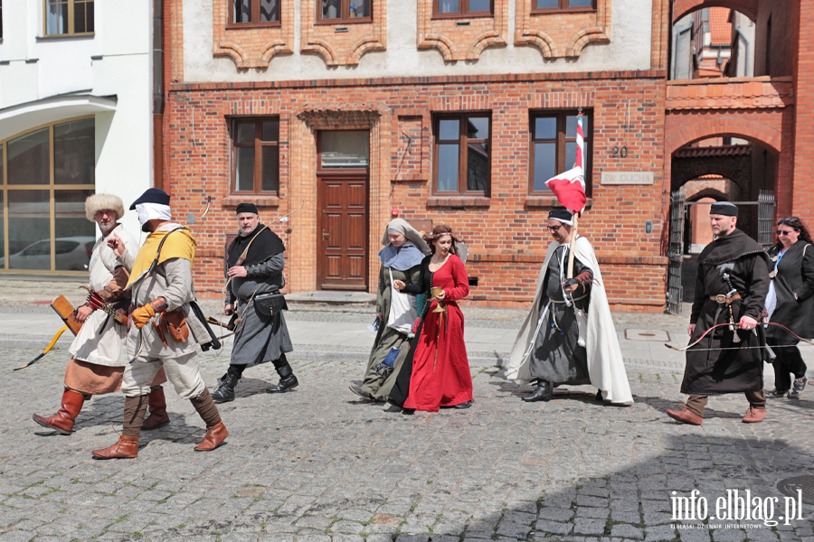 Parada, rycerze i �redniowieczny jarmark. Turniej w Elbl�gu (zobacz zdj�cia), fot. 30