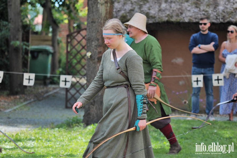 Turniej Rycerski i �uczniczy w Elbl�gu. Dzie� w �wiecie �redniowiecznych wojownik�w, fot. 7