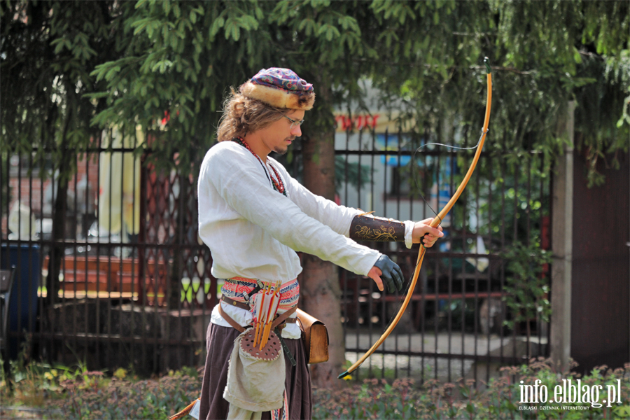 Turniej Rycerski i �uczniczy w Elbl�gu. Dzie� w �wiecie �redniowiecznych wojownik�w, fot. 11