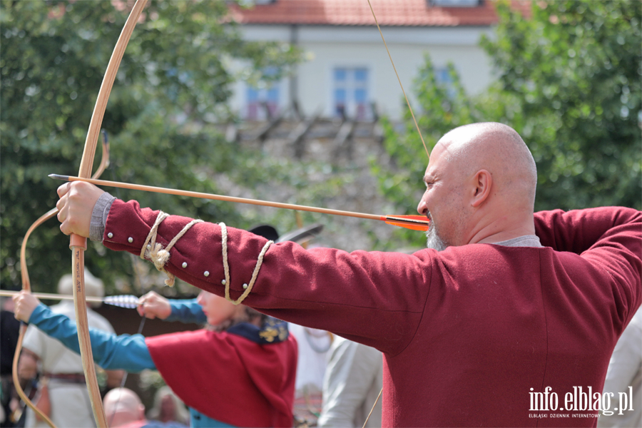 Turniej Rycerski i �uczniczy w Elbl�gu. Dzie� w �wiecie �redniowiecznych wojownik�w, fot. 25