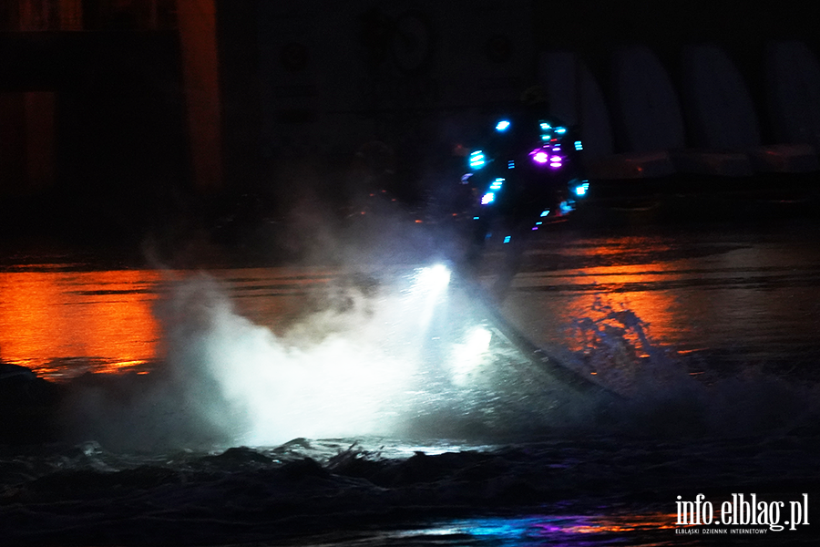 Spektakl nad wod� na zako�czenie Festiwalu Sport�w Wodnych, fot. 5