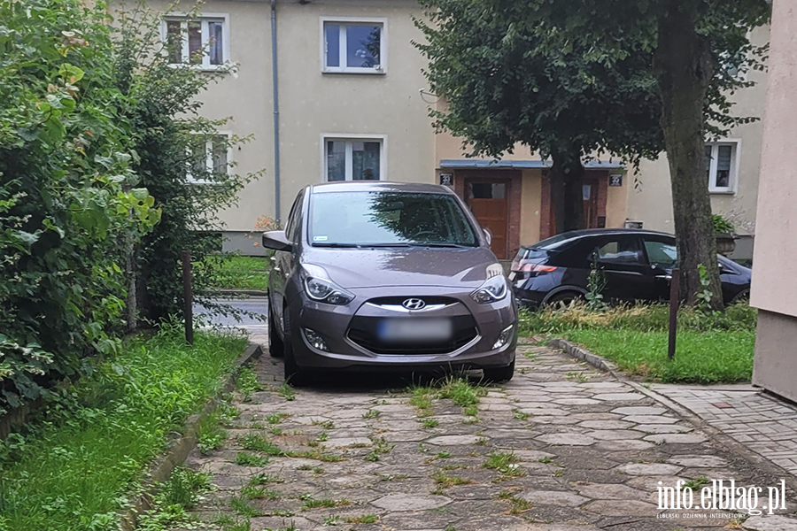 Mistrzowie Parkowania w Elbl�gu (cz�� 489), fot. 3