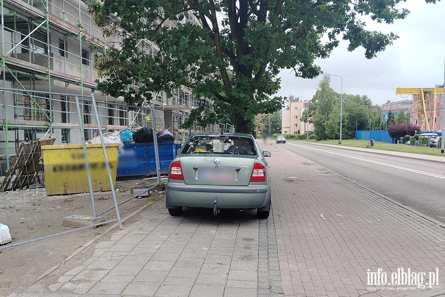 Mistrzowie Parkowania w Elbl�gu (cz�� 489), fot. 10