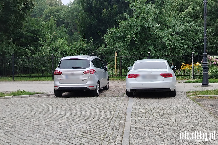 Mistrzowie Parkowania w Elbl�gu (cz�� 490), fot. 9