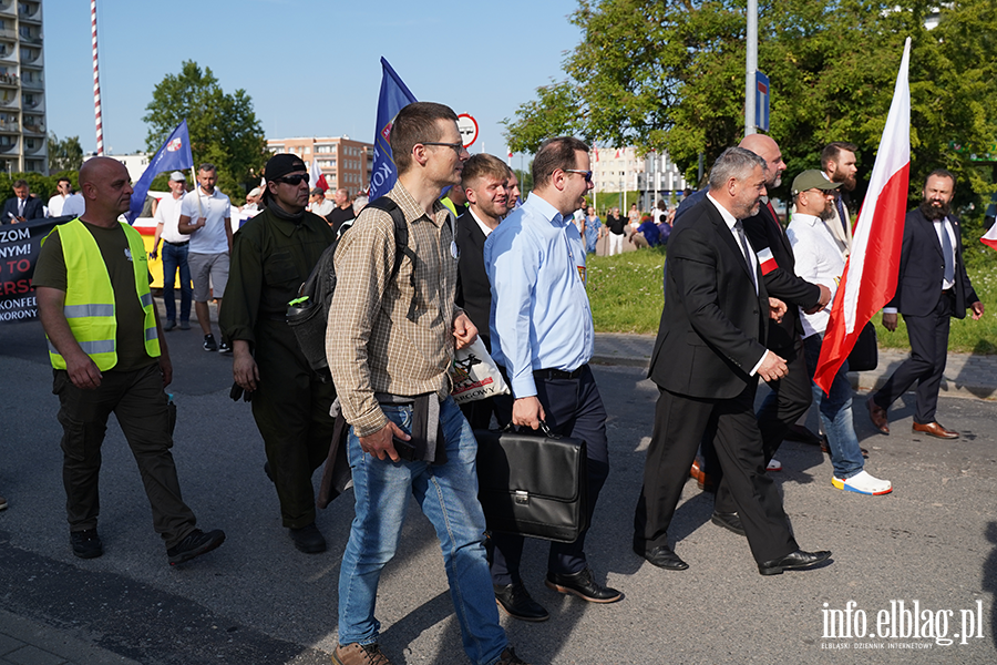 Grzegorz Braun i marsz Polska za Pokojem w Elbl�gu, fot. 10