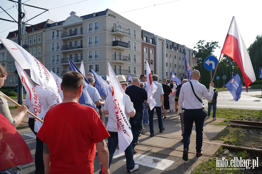 Grzegorz Braun i marsz Polska za Pokojem w Elbl�gu, fot. 40