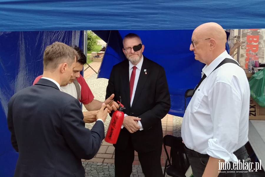 Grzegorz Braun i marsz Polska za Pokojem w Elbl�gu, fot. 119