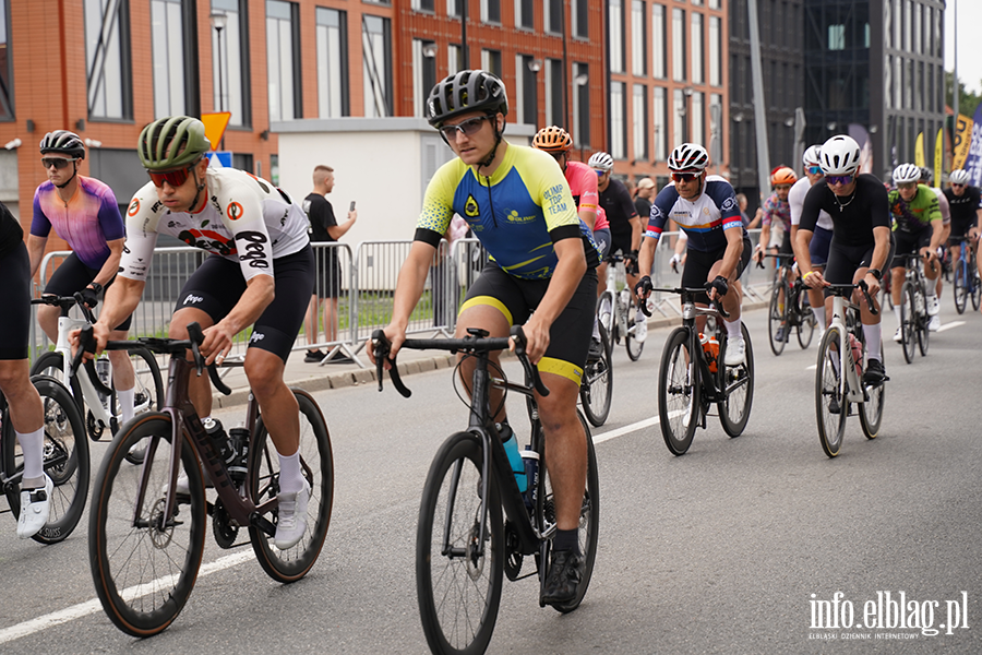 Kolarskie emocje w Elbl�gu. Druga edycja Road Race, fot. 18