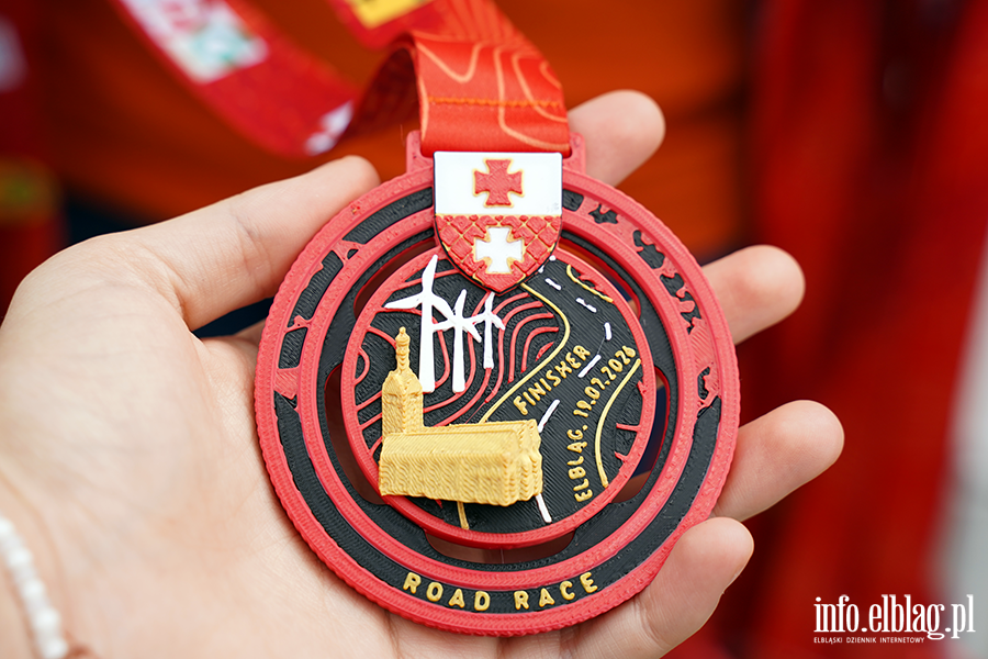Kolarskie emocje w Elbl�gu. Druga edycja Road Race