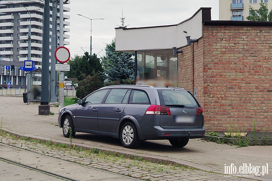 Mistrzowie Parkowania w Elbl�gu (cz�� 491), fot. 6