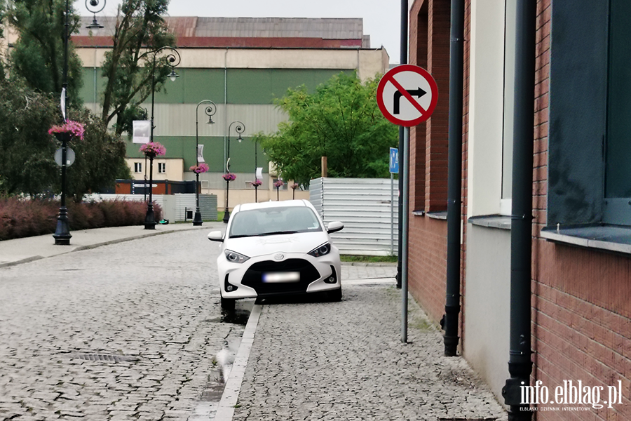 Mistrzowie Parkowania w Elbl�gu (cz�� 491), fot. 8