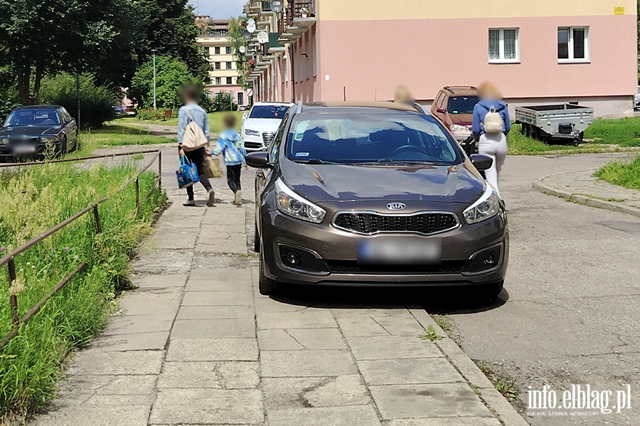 Mistrzowie Parkowania w Elbl�gu (cz�� 492), fot. 3