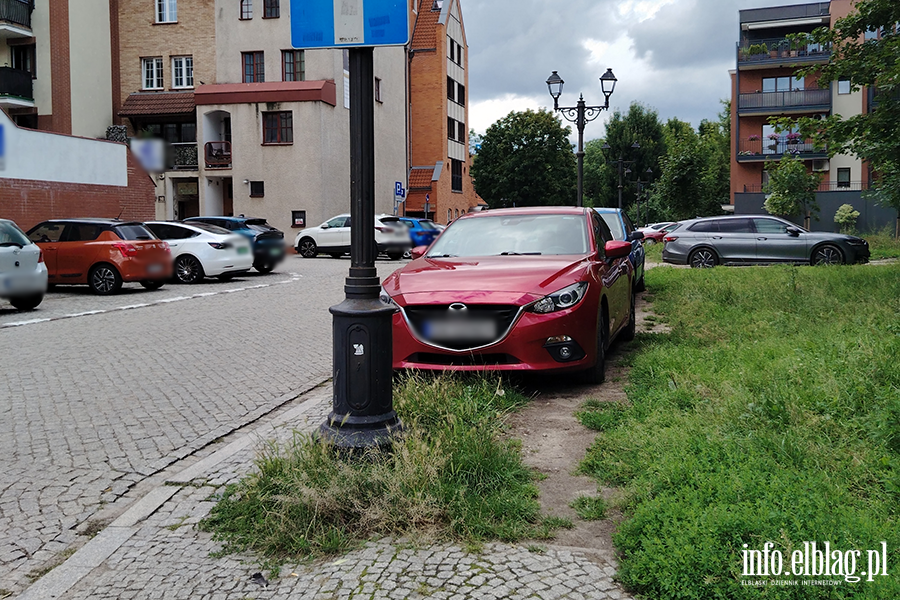 Mistrzowie Parkowania w Elbl�gu (cz�� 492), fot. 5