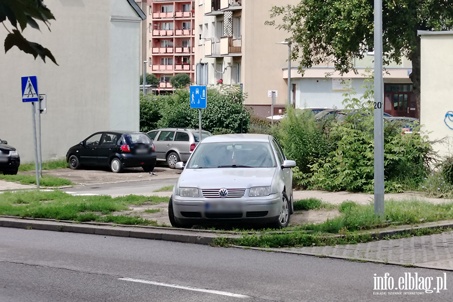 Mistrzowie Parkowania w Elbl�gu (cz�� 493), fot. 7