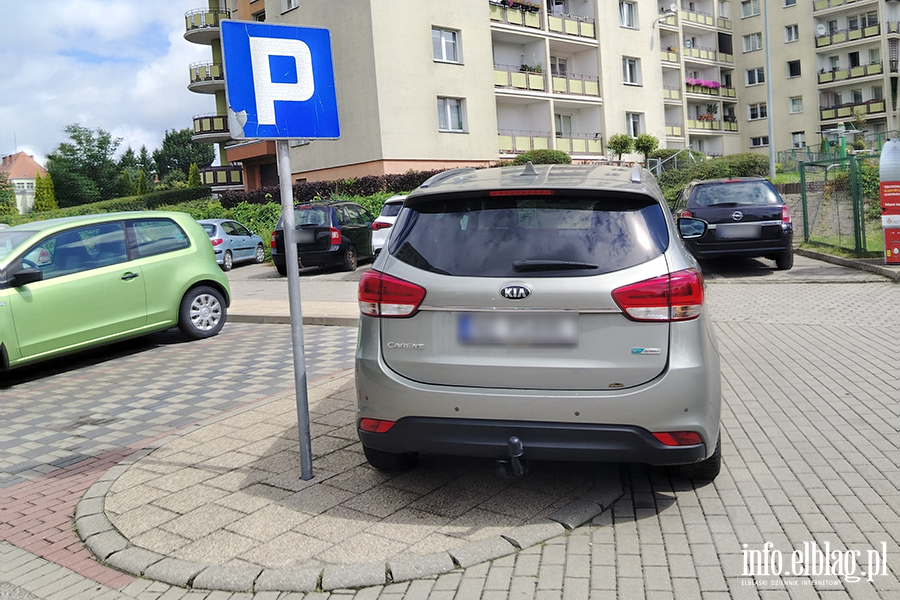 Mistrzowie Parkowania w Elbl�gu (cz�� 493), fot. 8