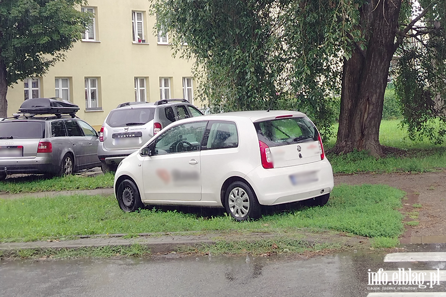 Mistrzowie Parkowania w Elbl�gu (cz�� 493), fot. 12