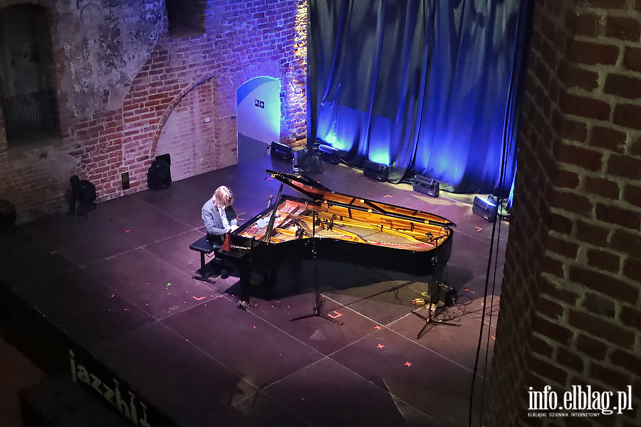 Fina�owy wiecz�r XII Festiwalu Jazzbl�g. Leszek Mo�d�er na scenie , fot. 5
