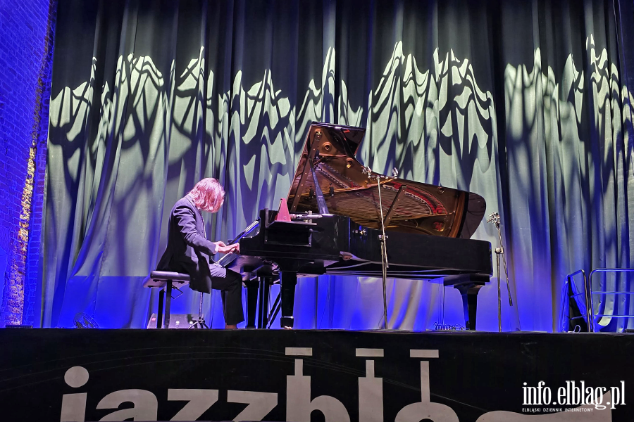Fina�owy wiecz�r XII Festiwalu Jazzbl�g. Leszek Mo�d�er na scenie , fot. 15