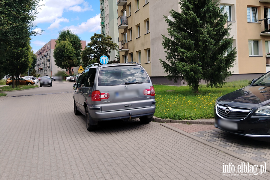 Mistrzowie Parkowania w Elbl�gu (cz�� 494), fot. 6