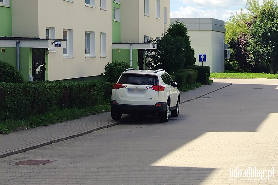 Mistrzowie Parkowania w Elbl�gu (cz�� 494), fot. 10
