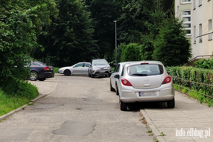 Mistrzowie Parkowania w Elbl�gu (cz�� 495), fot. 5