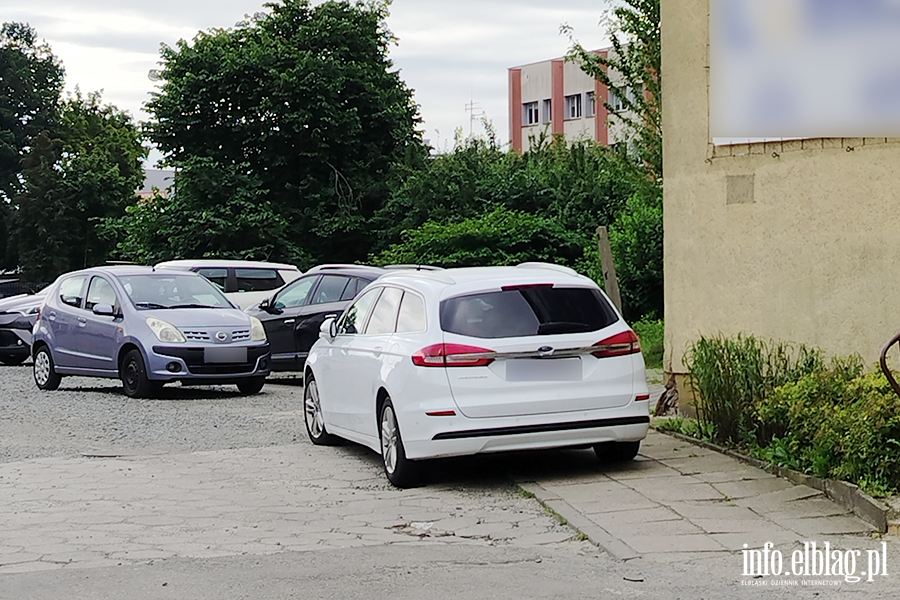 Mistrzowie Parkowania w Elbl�gu (cz�� 495), fot. 7