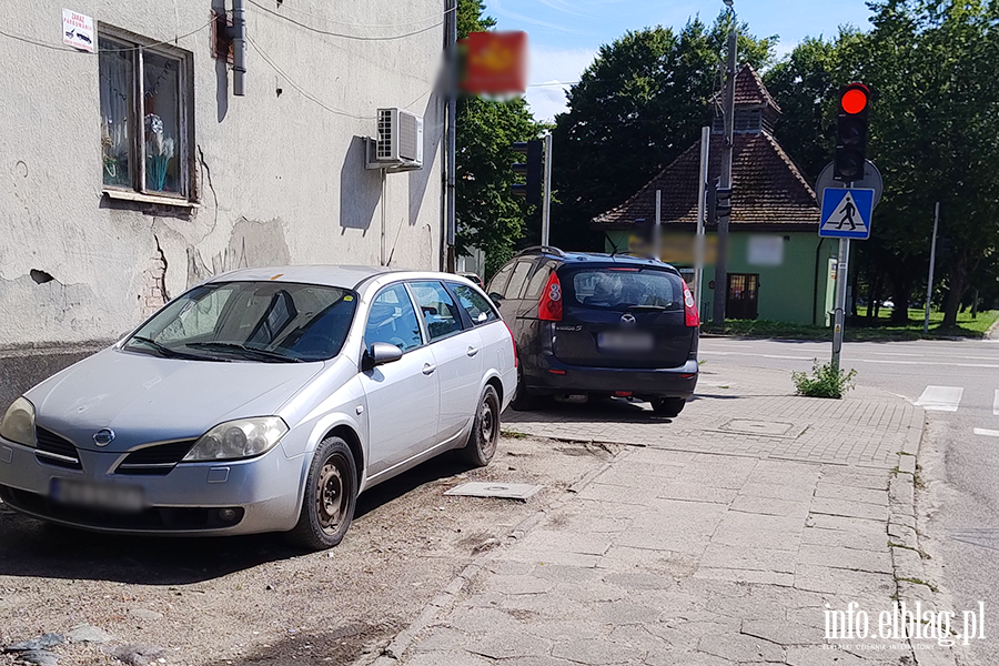 Mistrzowie Parkowania w Elbl�gu (cz�� 496), fot. 3