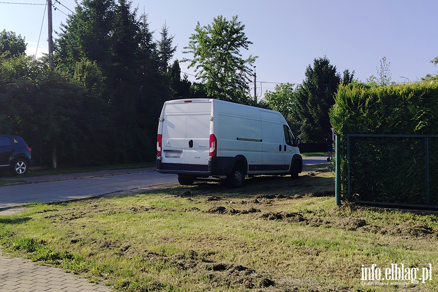 Mistrzowie Parkowania w Elbl�gu (cz�� 497), fot. 1