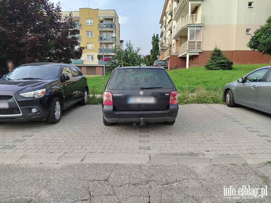 Mistrzowie Parkowania w Elbl�gu (cz�� 497), fot. 3