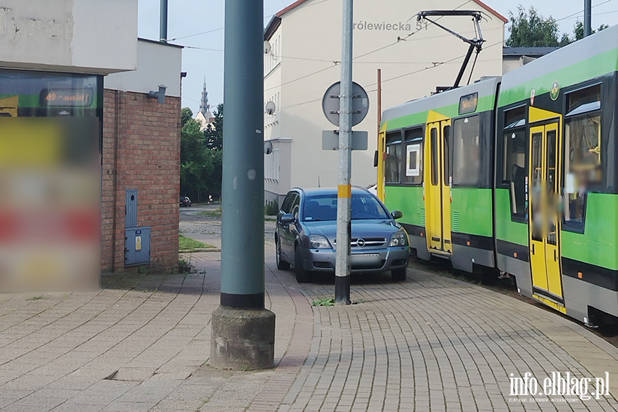 Mistrzowie Parkowania w Elbl�gu (cz�� 497), fot. 7