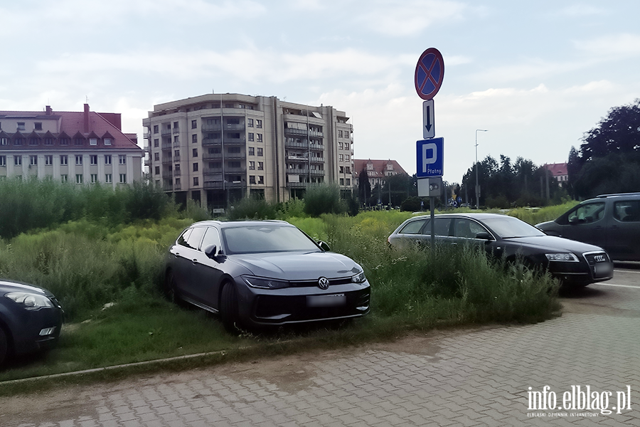 Mistrzowie Parkowania w Elbl�gu (cz�� 497), fot. 11
