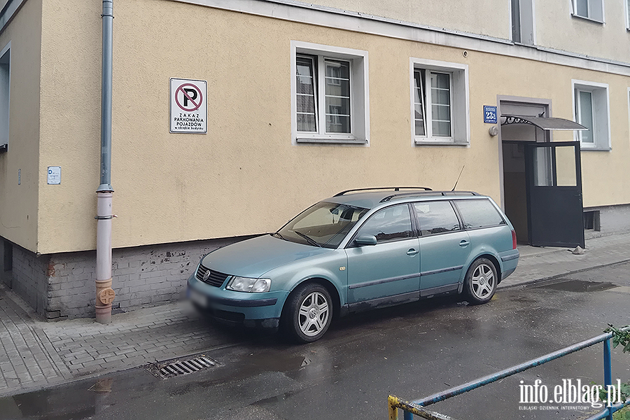 Mistrzowie Parkowania w Elbl�gu (cz�� 498), fot. 8