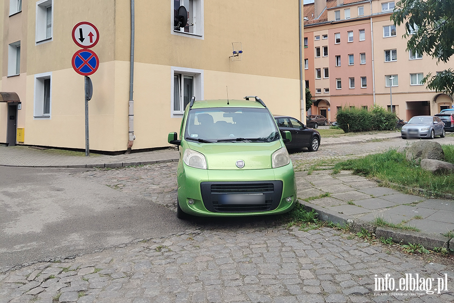 Mistrzowie Parkowania w Elbl�gu (cz�� 500), fot. 5